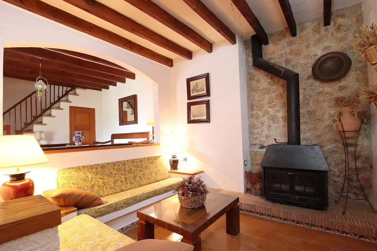 Traditional Villa Near The Town Of Pollensa By Renthousing Ballerics 0*,