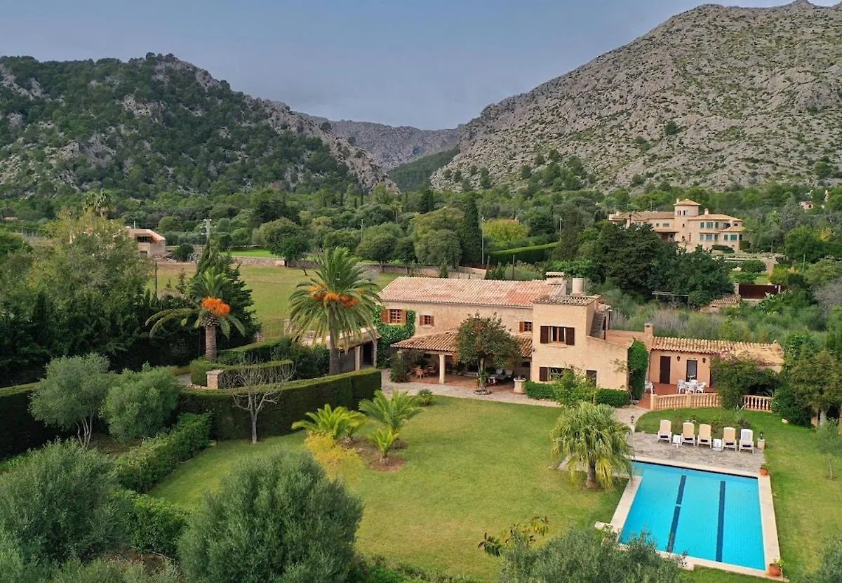 Traditional Villa Near The Town Of Pollensa By Renthousing Ballerics